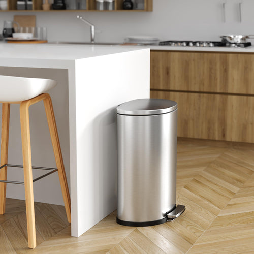 13.2 Gallon Stainless Steel Step Trash Can M8588